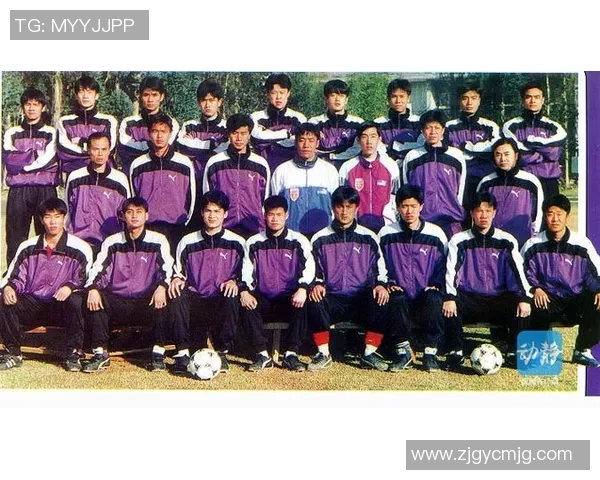 小小球场上的梦想追逐者儿童足球明星的励志成长故事 小小球场上的梦想追逐者儿童足球明星的励志成长故事