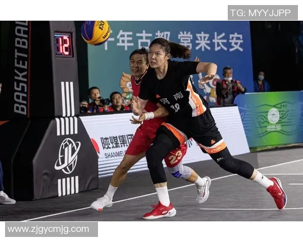 武汉篮球队在联合会杯中的默契配合与战术执行分析 武汉篮球队在联合会杯中的默契配合与战术执行分析