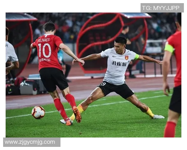 深圳足球队逆袭之路联合会杯特别报道展现拼搏精神与团队力量 深圳足球队逆袭之路联合会杯特别报道展现拼搏精神与团队力量